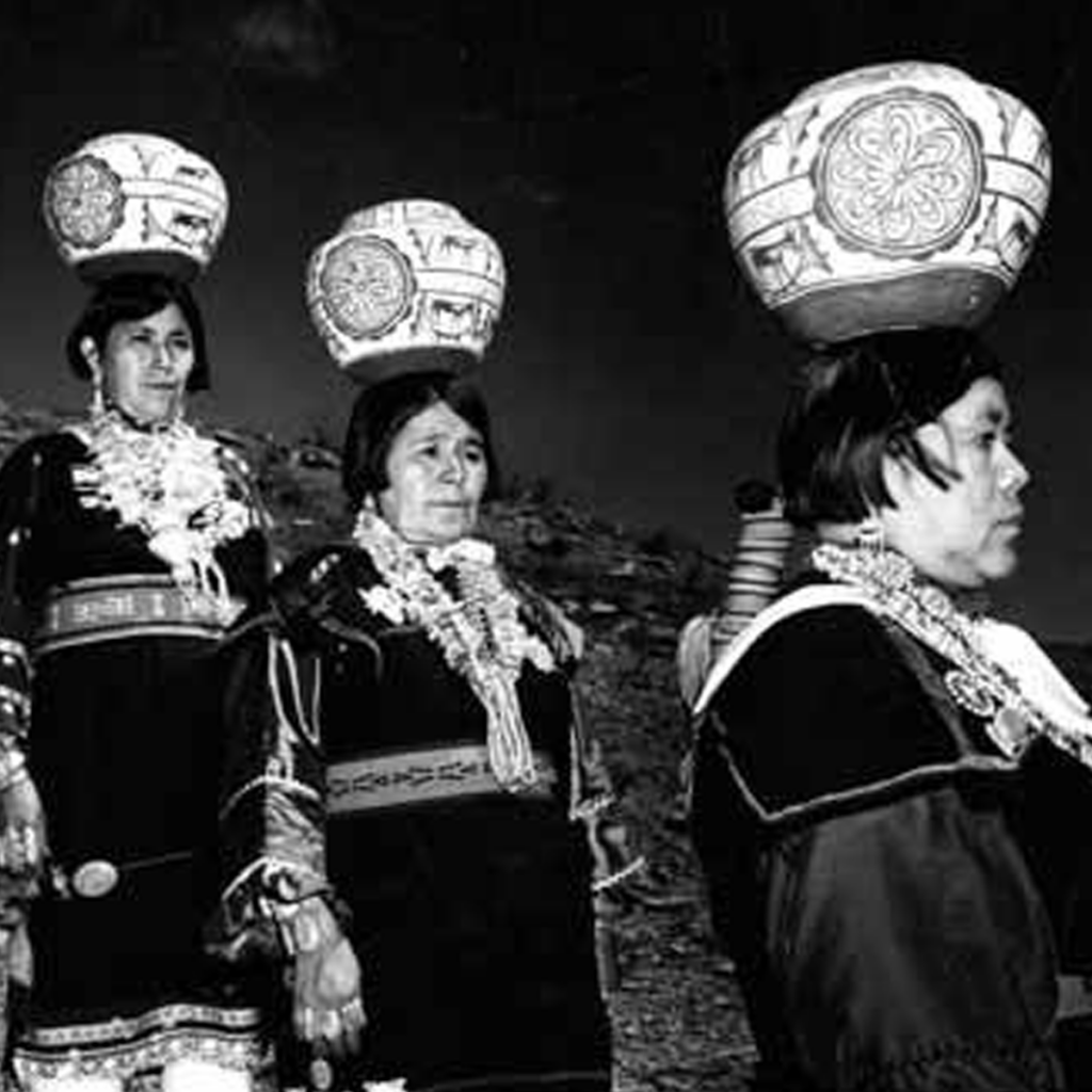 Zuni Olla Maidens performing.